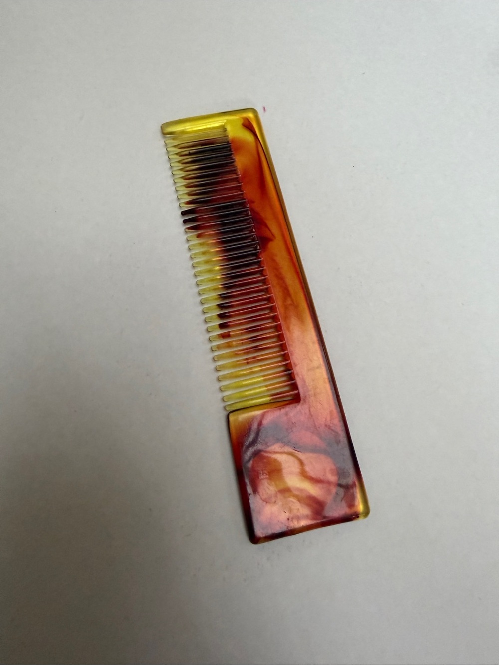 Old school simple posh faux amber look small hair comb